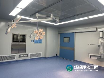 在DSA手術室中，如何確保空氣凈化系統的有效性？